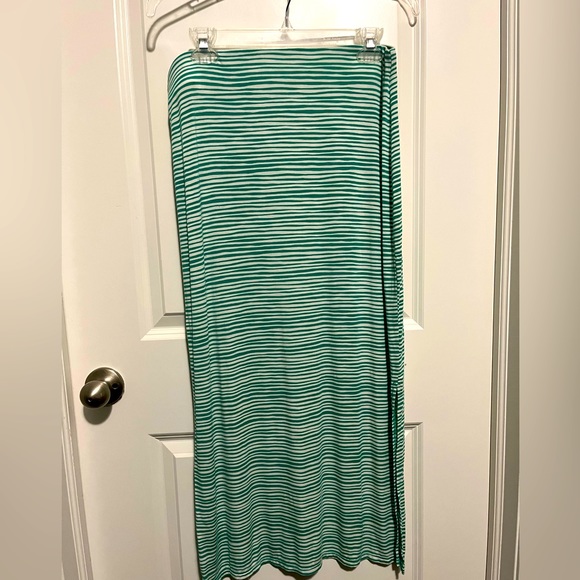 Loft Petites Maxi Skirt Green And White Striped  Size MP (see matching top) - Picture 1 of 4
